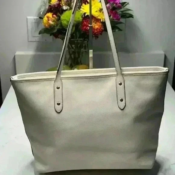 Coach City Zip Tote Shoulder Bag Chalk Cross Grain Leather F58846 - Picture 3 of 16